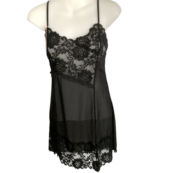 LACE BABYDOLL - Picture 1 of 7